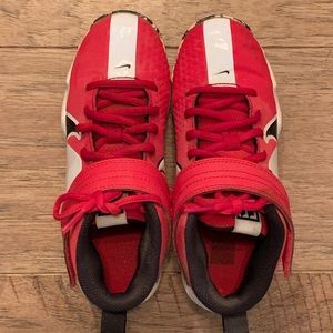 Look BRAND NEW. Nike Trout Child Youth Baseball cleats size 1.5
